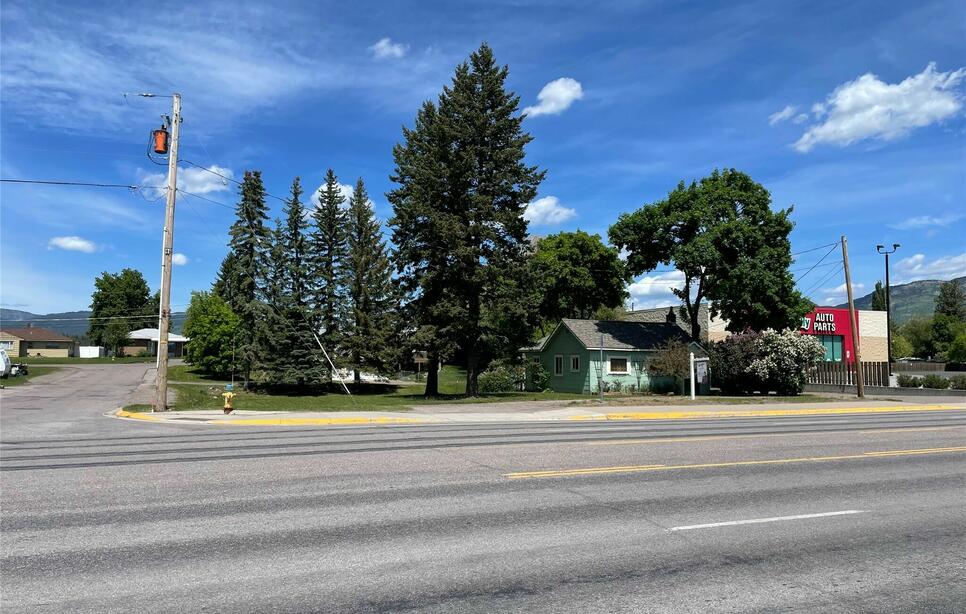 929 9th Street W, Columbia Falls