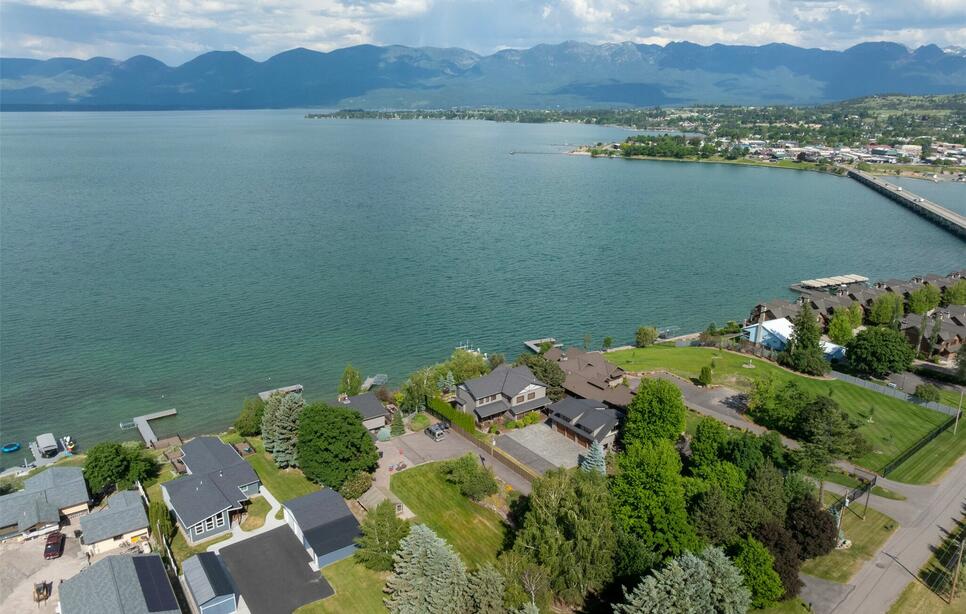 328 Shoreline Drive, Polson