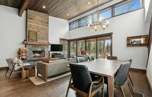 30 Boulder Lane, Eureka