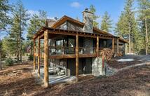 30 Boulder Lane, Eureka