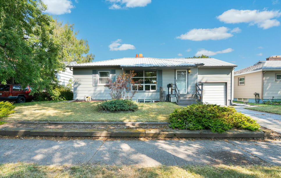 679 1/2 4th Avenue, Kalispell