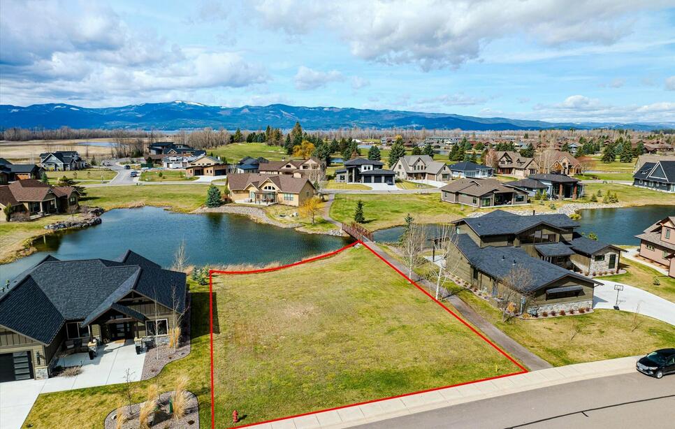 1114 Lake Pointe Drive, Bigfork