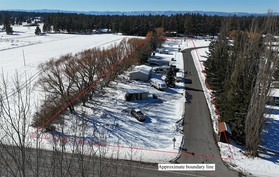 100 & 158 Lynnewood Drive, Columbia Falls