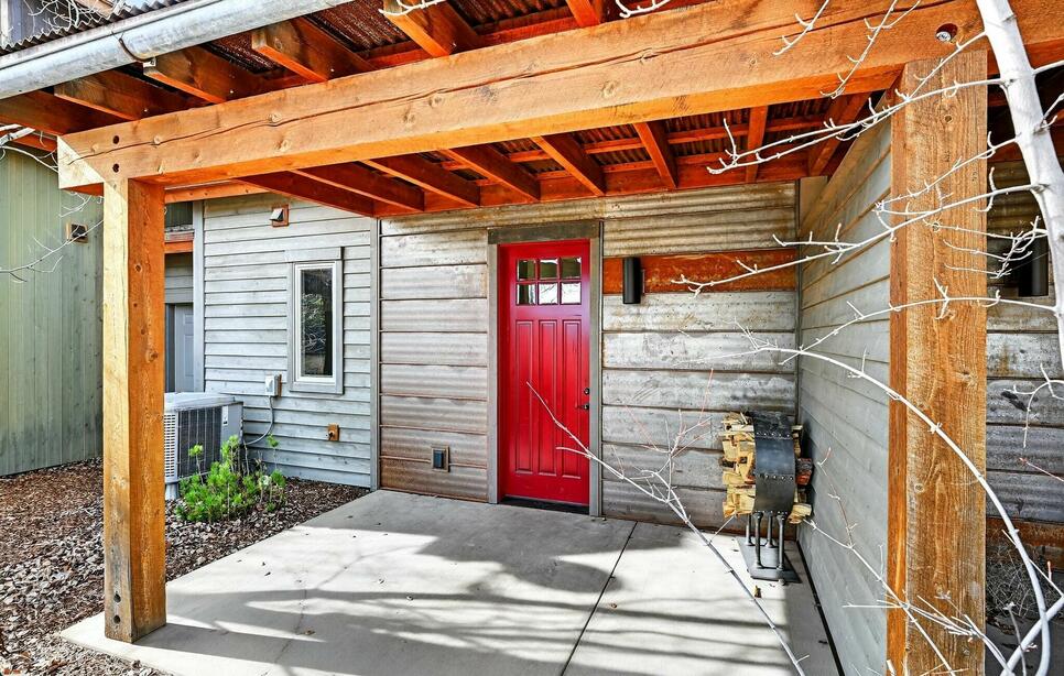 61 Rusty Iron Way Fractional, Eureka