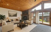 150 Adams Street, Lakeside