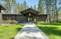 1100 Mooring Road, Columbia Falls