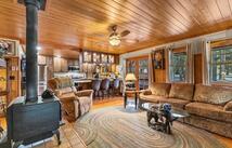 192 Crystal Lakes Drive, Eureka