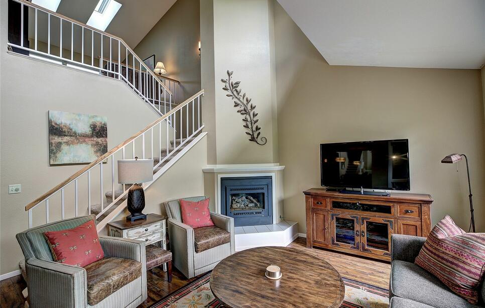 695 Saint Andrews Drive, Columbia Falls