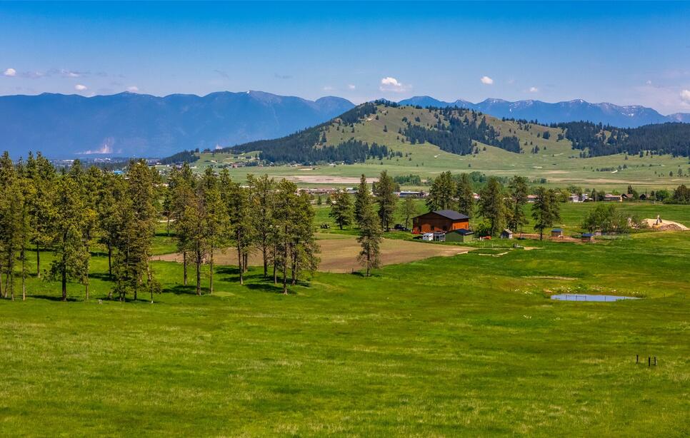 368 Danielson Road, Kalispell