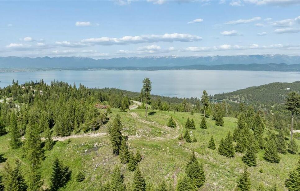 351 Ridge Line Drive, Lakeside