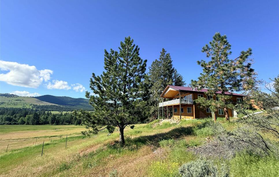 40 Maillet Lane, Hot Springs