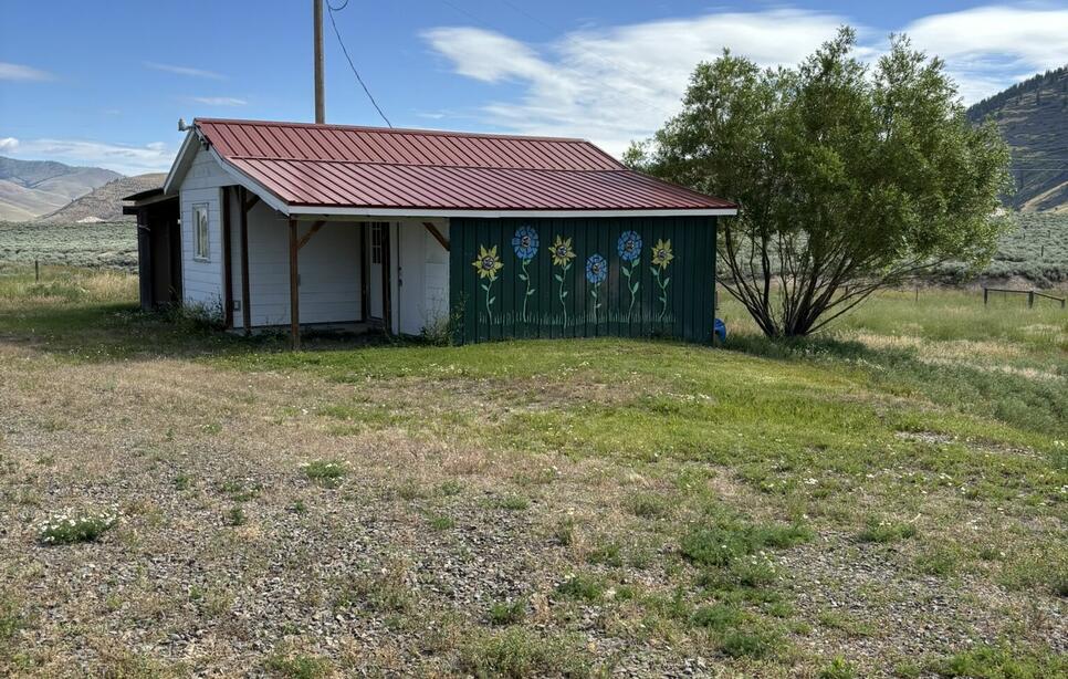 77 Sagebrush Flats Trail, Hot Springs