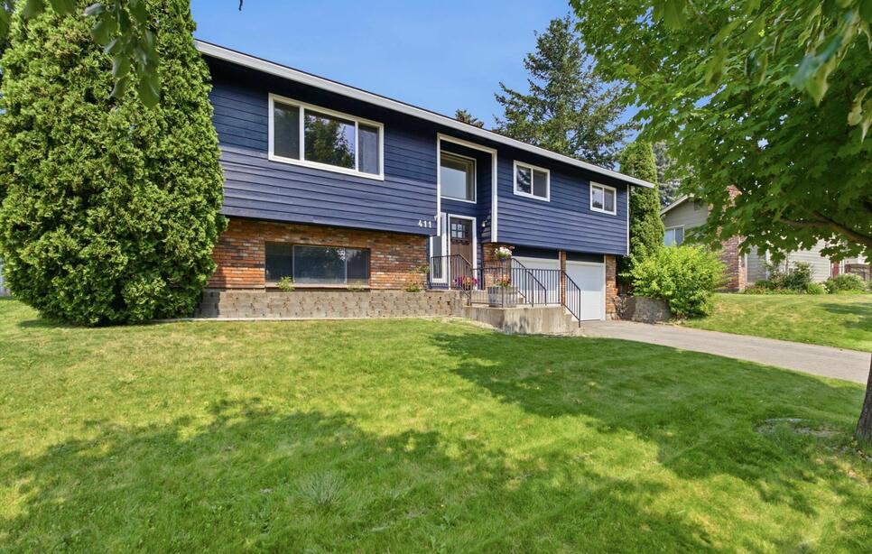 411 Hilltop Avenue, Kalispell