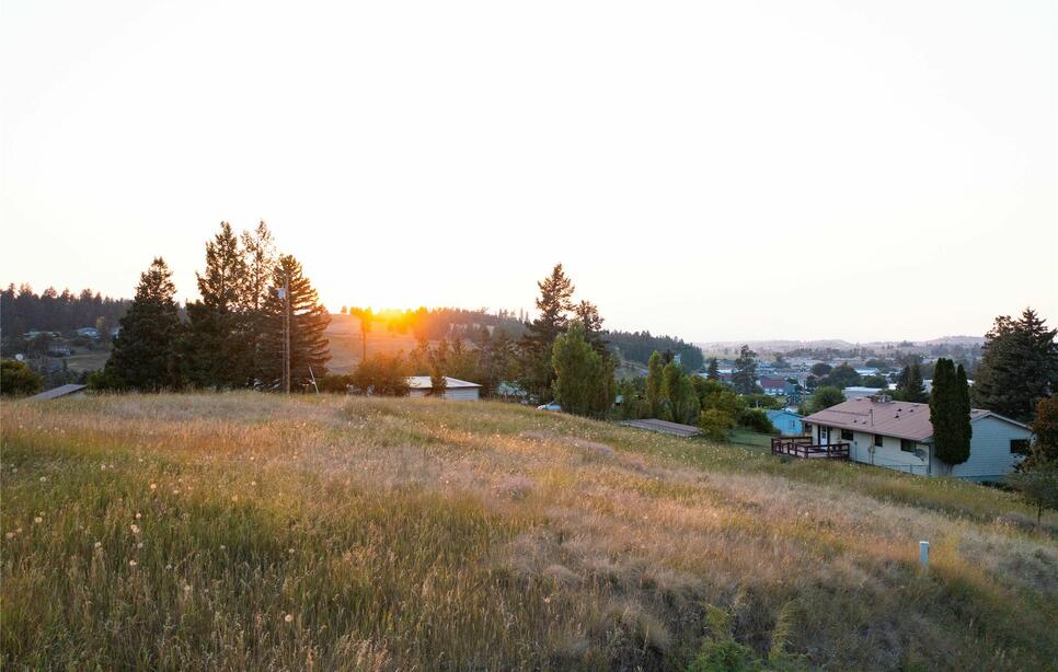 Nhn 4th Avenue E, Eureka
