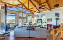 2066 Emmons Creek Road, Kila