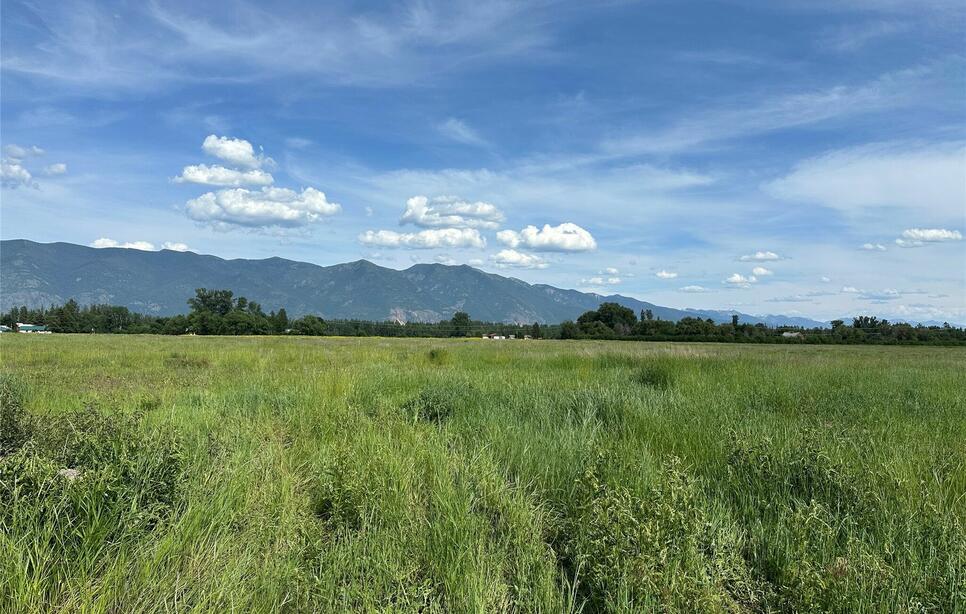 137 Glacier Flats Road, Kalispell