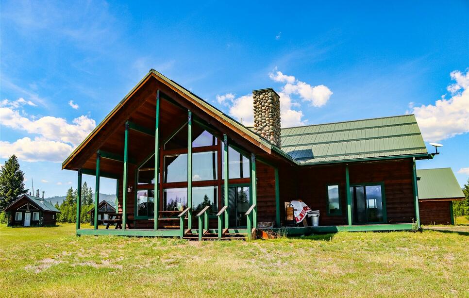 400 Kintla Ranch Road, Polebridge