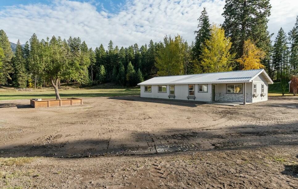 1930 Mt Hwy 206, Columbia Falls