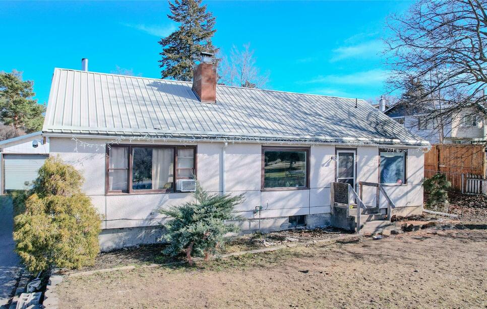 921 11th Street E, Polson