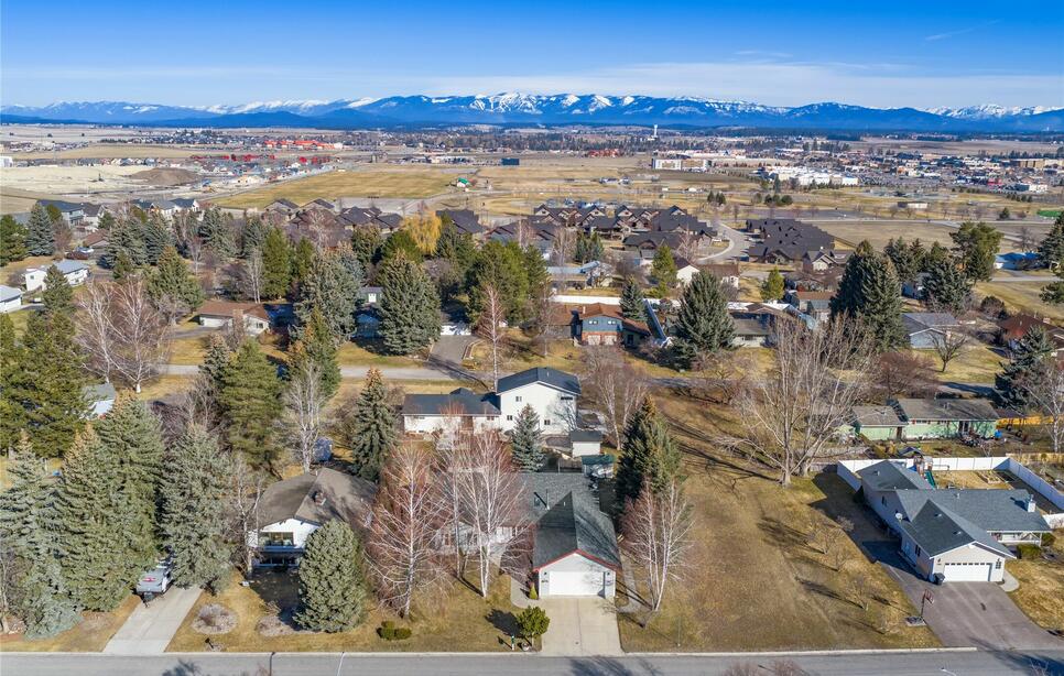 405 Summit Ridge Drive, Kalispell
