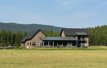 567 Twin Bridges Road, Whitefish