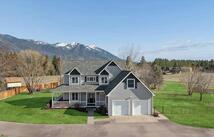 89 Fox Lane, Columbia Falls