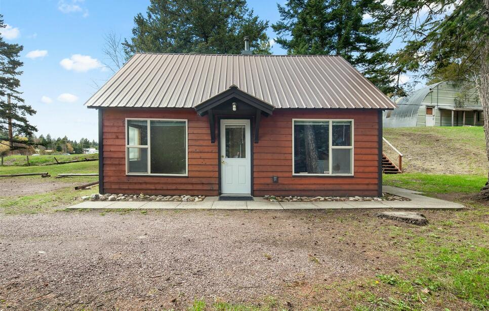 631 Us Hwy 2 E, Columbia Falls