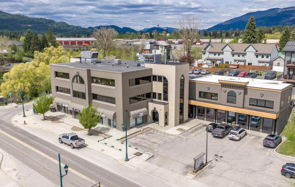 100 2nd Street, Whitefish
