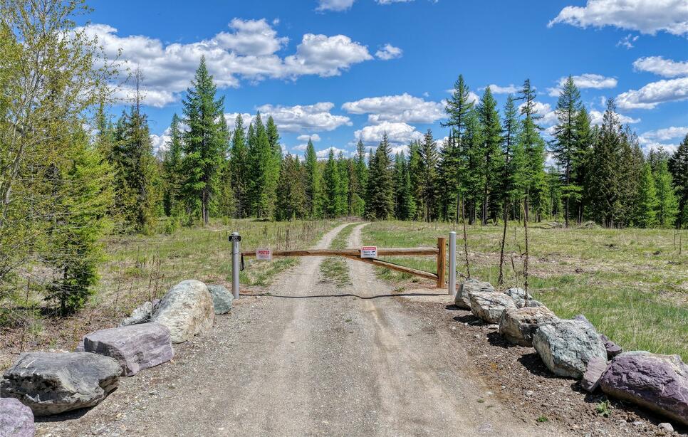 577 Evers Creek Connection Road, Whitefish