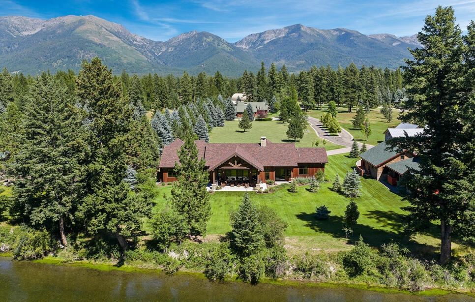 13544 River Run Loop, Bigfork