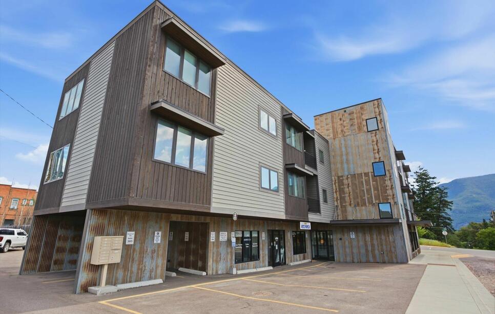 638 Nucleus Avenue, Columbia Falls