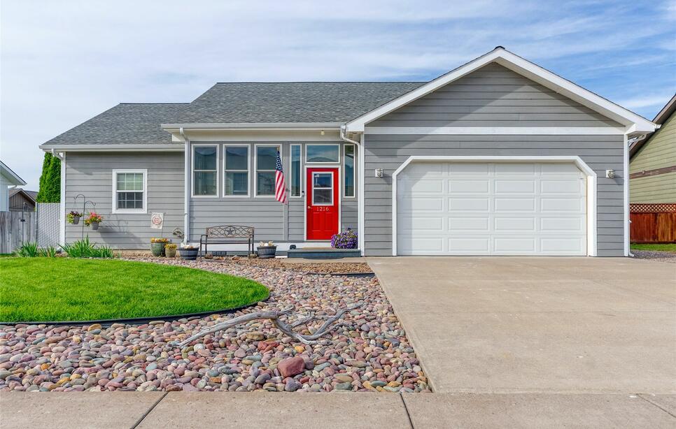 1216 15th Avenue W, Columbia Falls