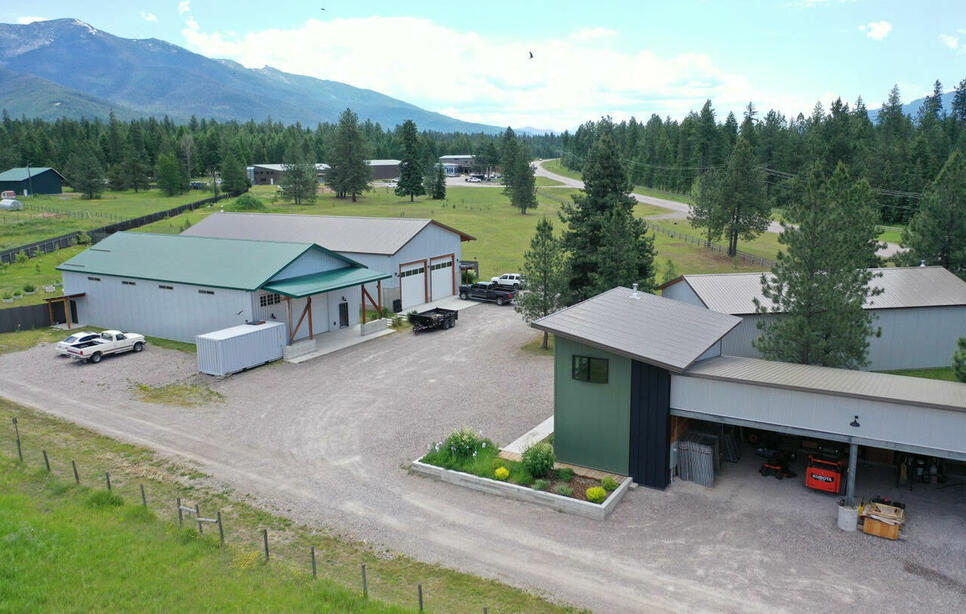 11926 Mt Highway 83, Bigfork