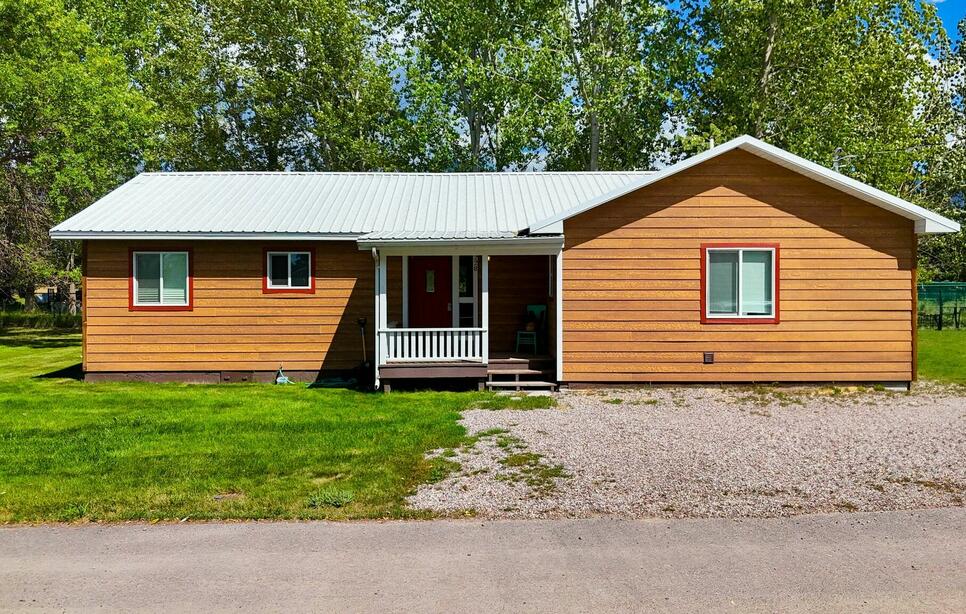 228 4th Avenue Se, Ronan