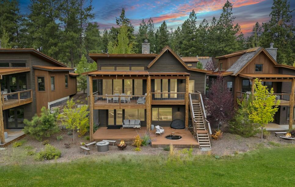 44 Cottage Lake Lane, Eureka