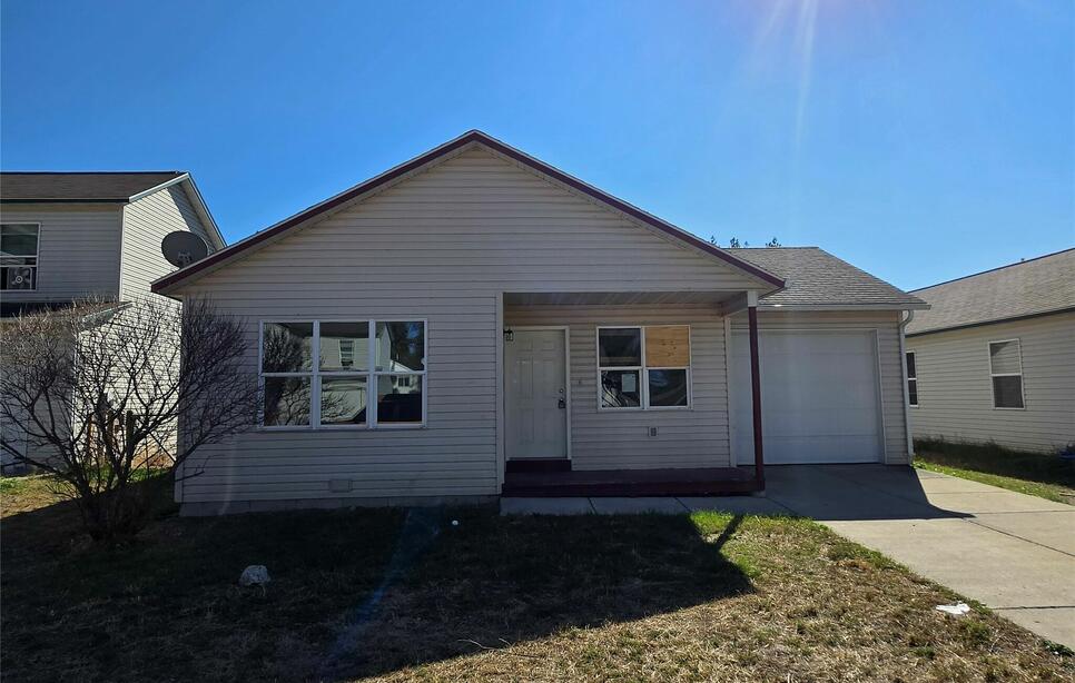 35901 Warbler Drive, Ronan