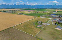 990 Farm Road, Kalispell