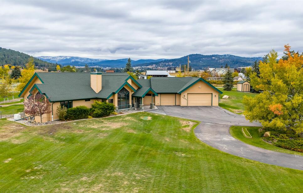 1381 Creekside Court, Kalispell