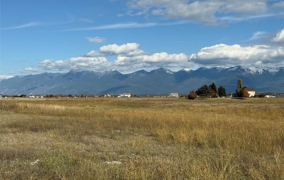 585 Farm Road, Kalispell