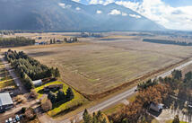 101 Jensen Road, Columbia Falls