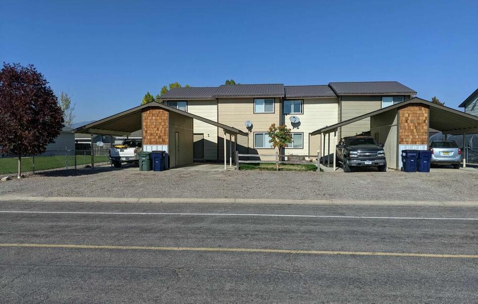 25 Martha Road, Columbia Falls