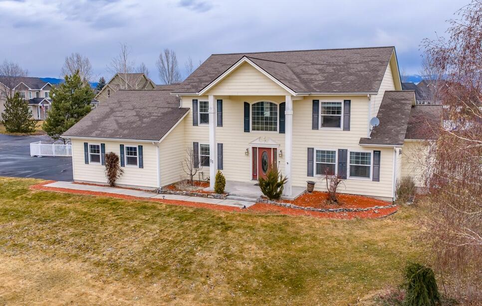 11 Grizzly Way, Kalispell