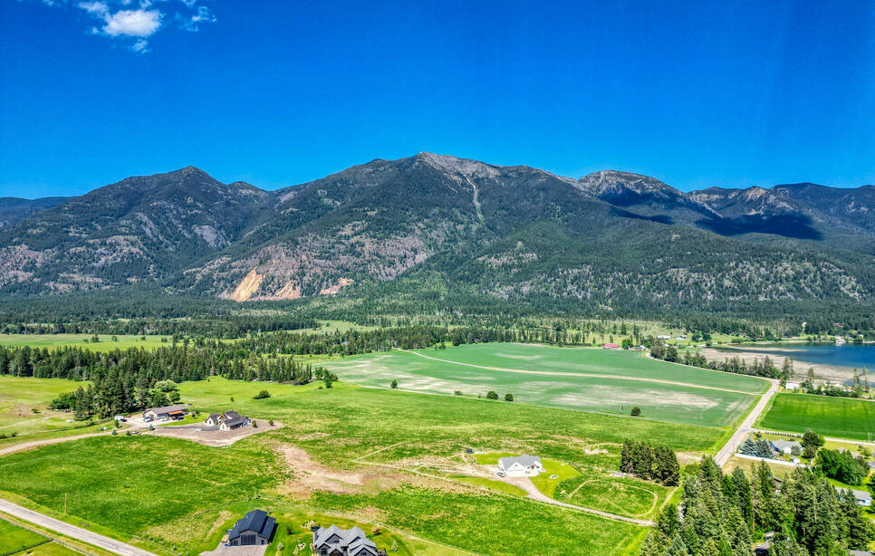 521 Yeoman Hall Road, Kalispell