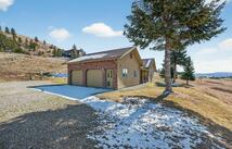 100 Mountain Circle, Eureka