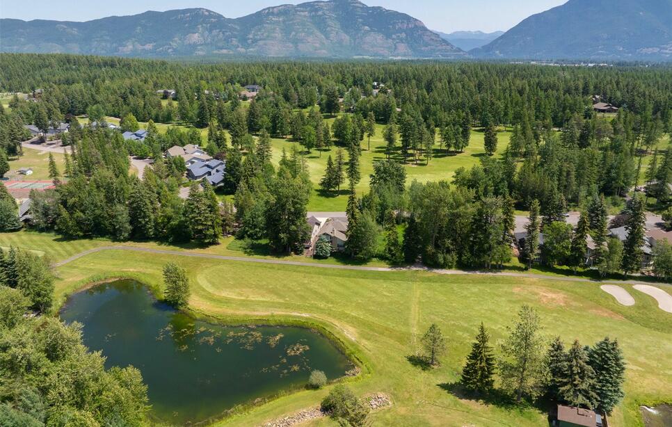 654 Saint Andrews Drive, Columbia Falls