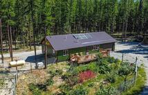 1714 Ivor Creek Road, Trego