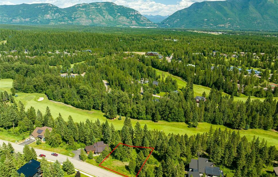 253 Gleneagles Trail, Columbia Falls