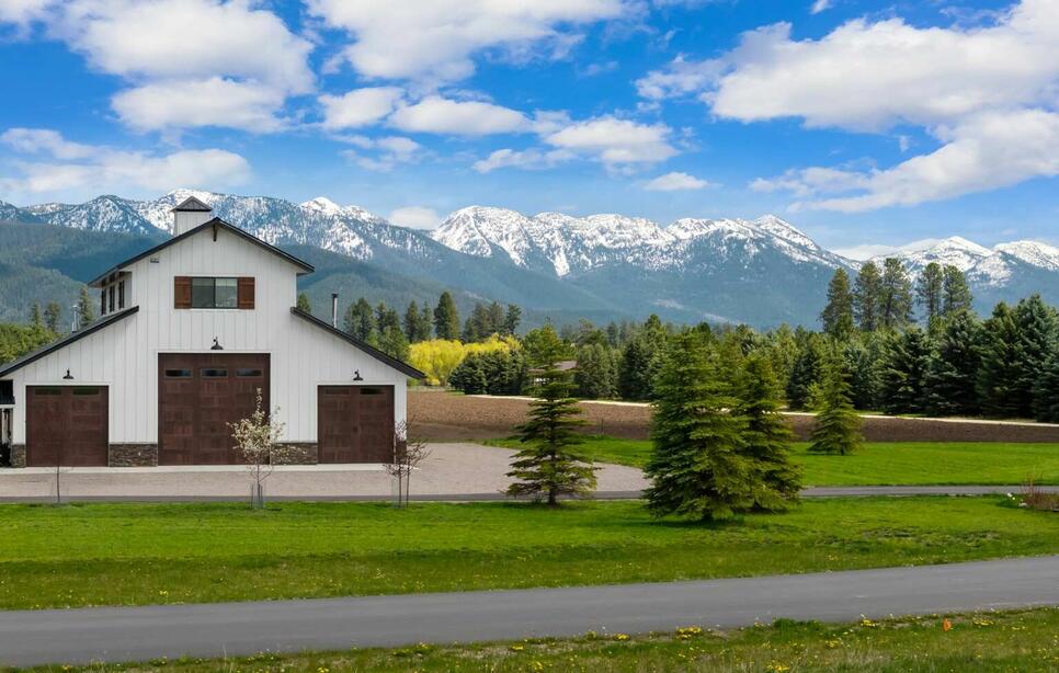 1128 Tree Farm Road, Kalispell