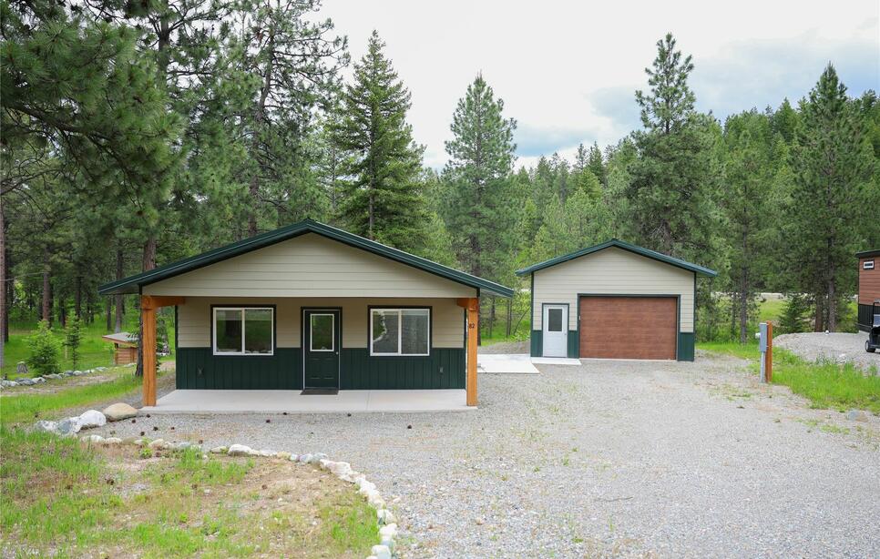 82 Salmon Drive, Rexford