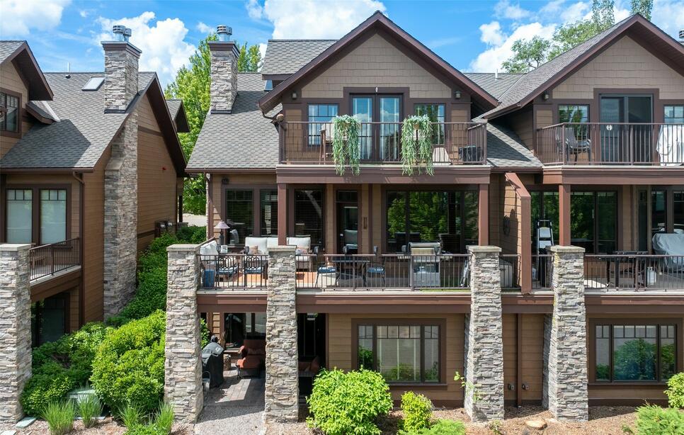 202 Shoreline Drive, Polson